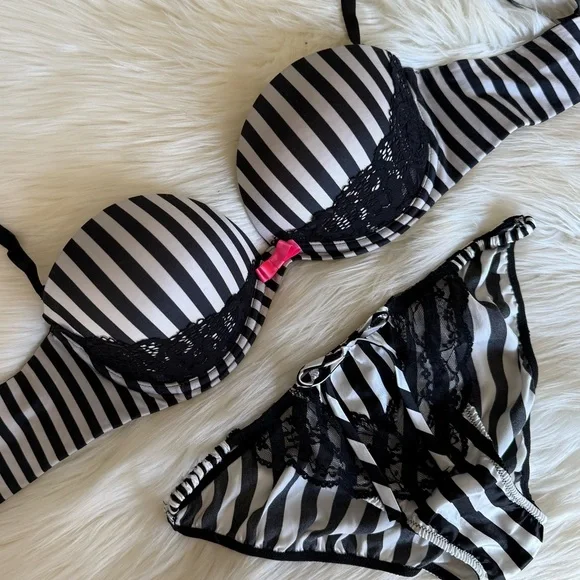 34B/S RARE Vs Victoria Secret Black & White Striped VERY SEXY multi-way push up - Picture 3 of 15